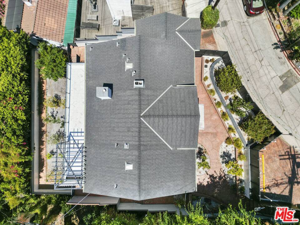 Los Angeles, CA 90068,6002 Graciosa DR