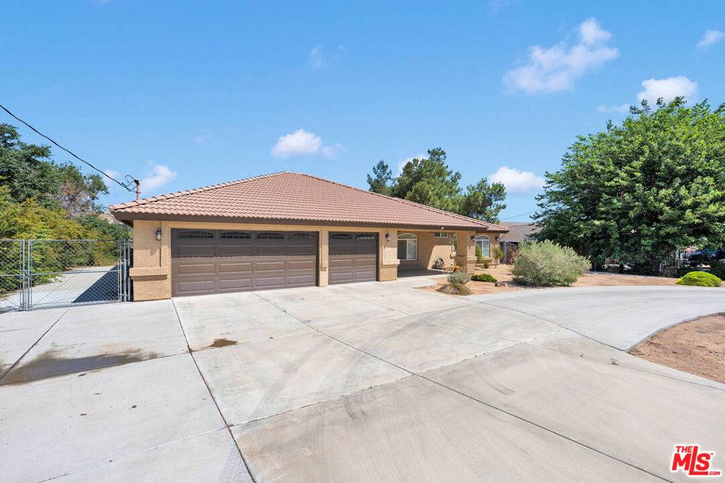 Hesperia, CA 92345,17594 Bangor AVE