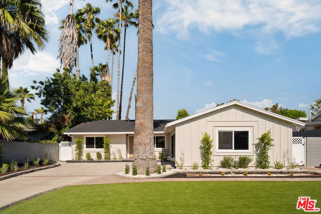 Woodland Hills, CA 91367,6150 Elba PL