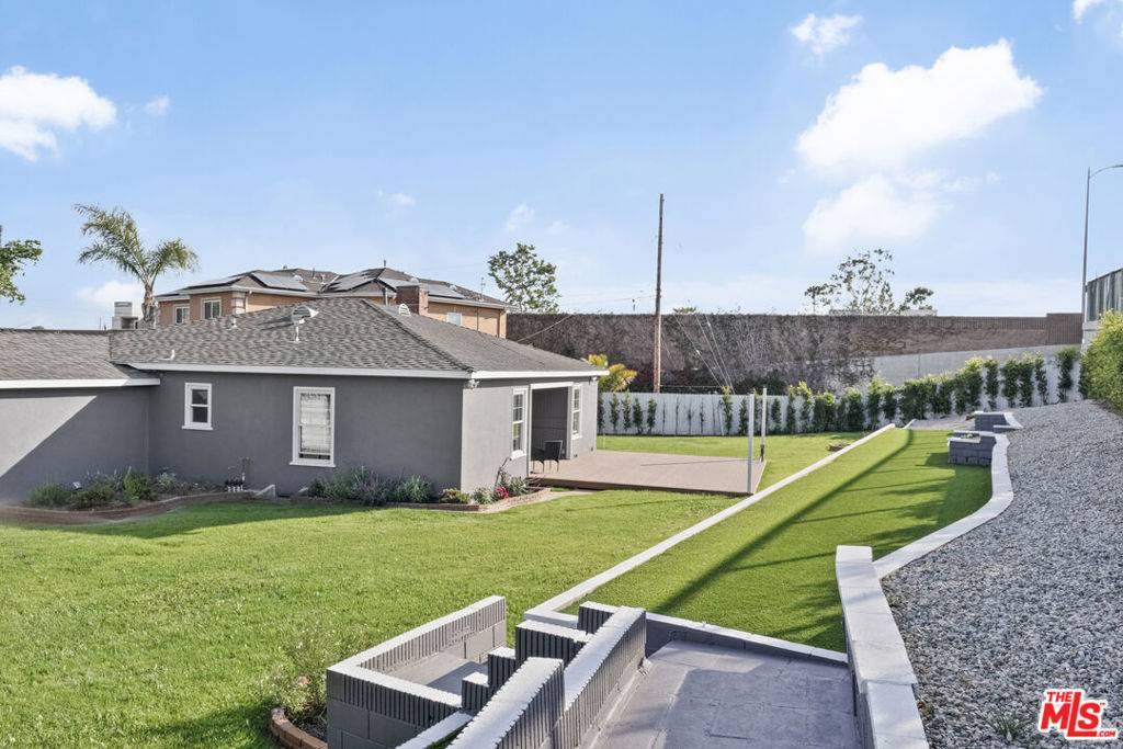 Los Angeles, CA 90034,3500 Tuller AVE