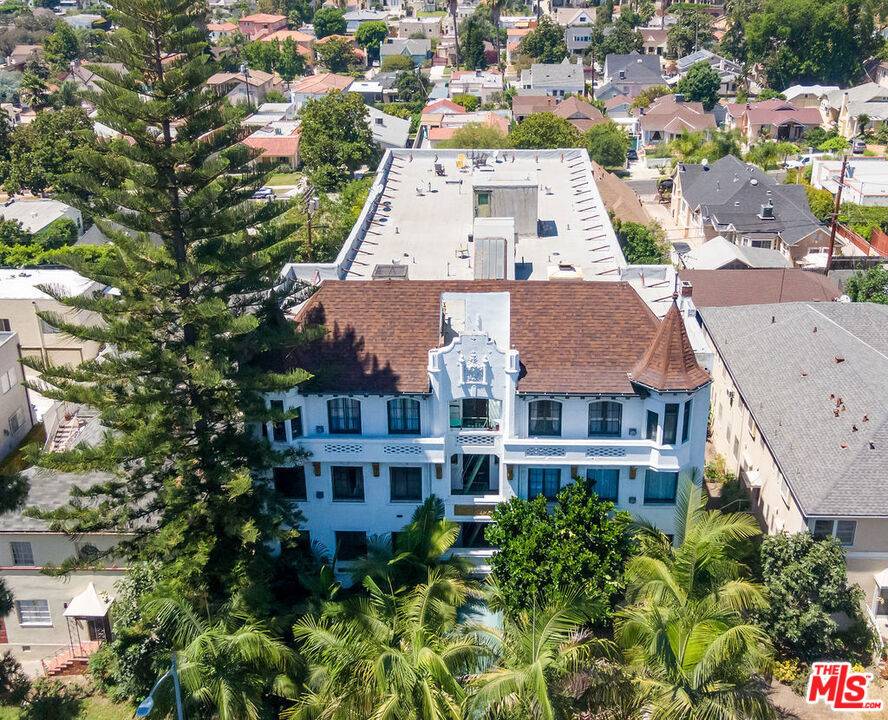 Los Angeles, CA 90027,2041 N Vermont AVE