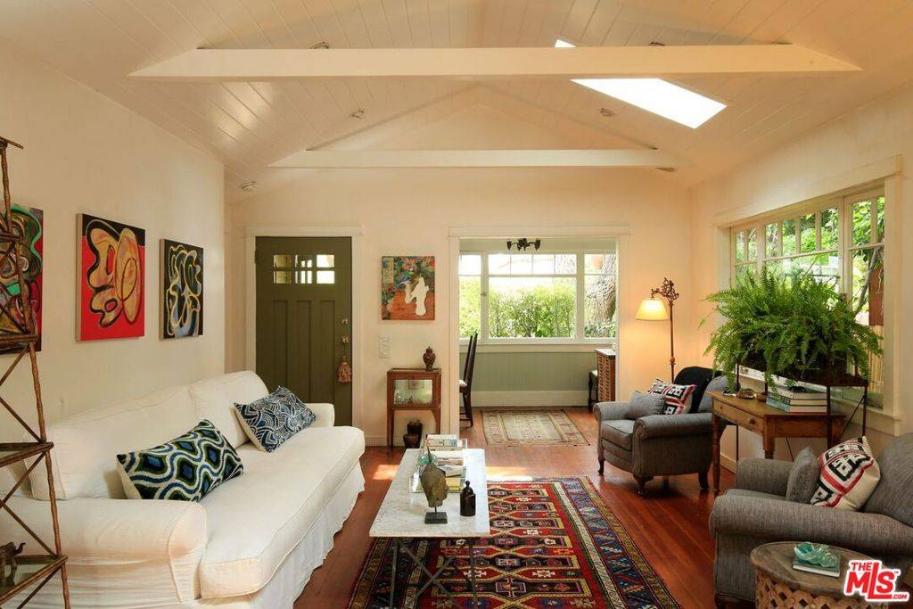 Venice, CA 90291,935 Palms BLVD