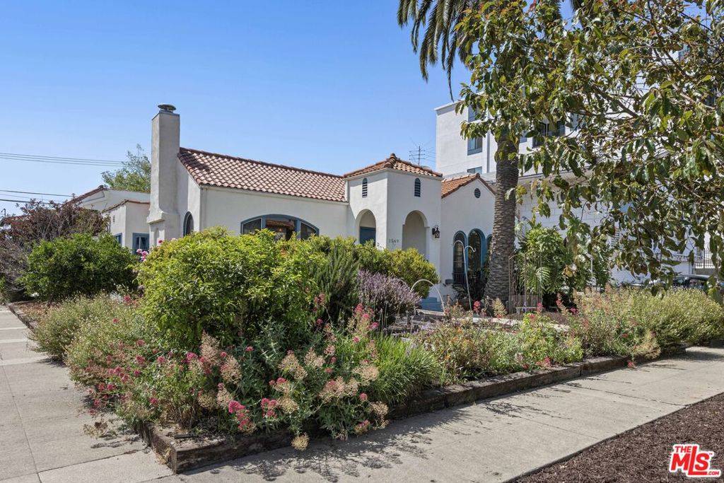 Los Angeles, CA 90019,1569 S Orange Grove AVE