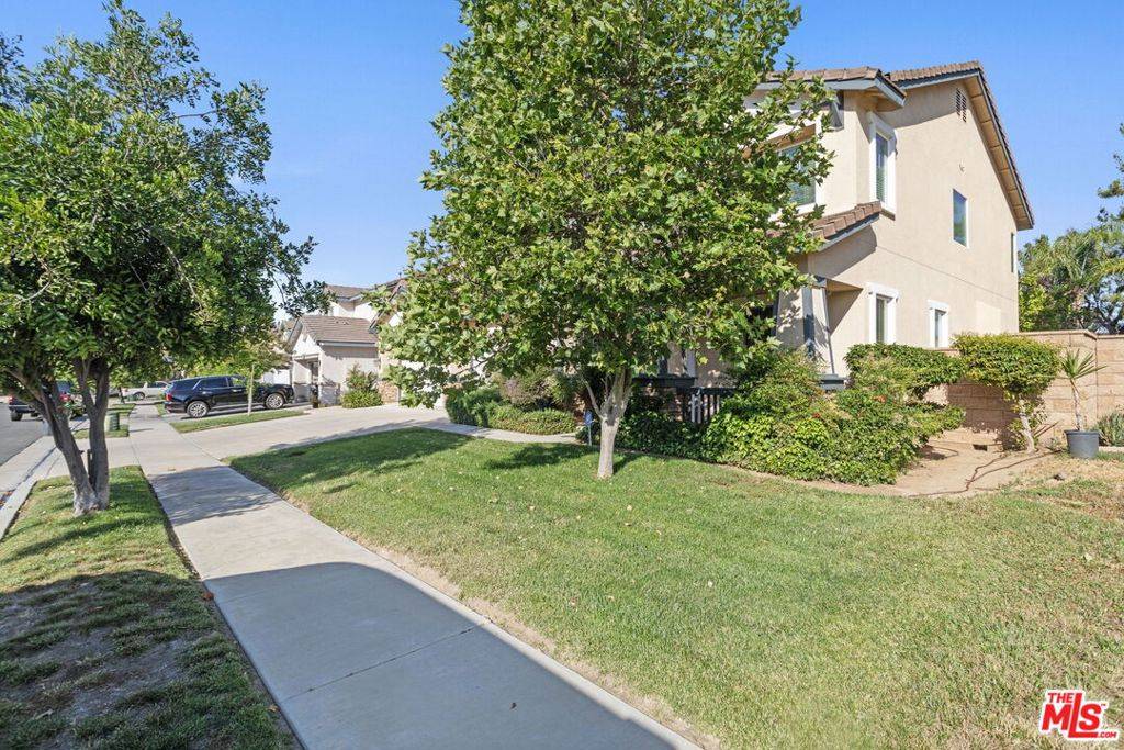 Murrieta, CA 92563,33716 Salvia LN