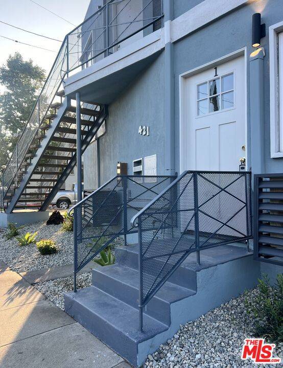 Glendale, CA 91205,421 E Chevy Chase DR #1