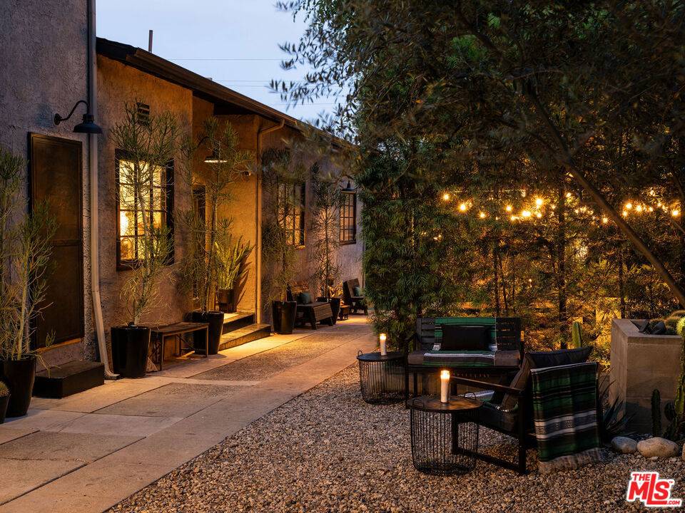 Los Angeles, CA 90023,654 S Soto ST