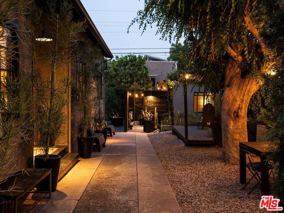 Los Angeles, CA 90023,654 S Soto ST