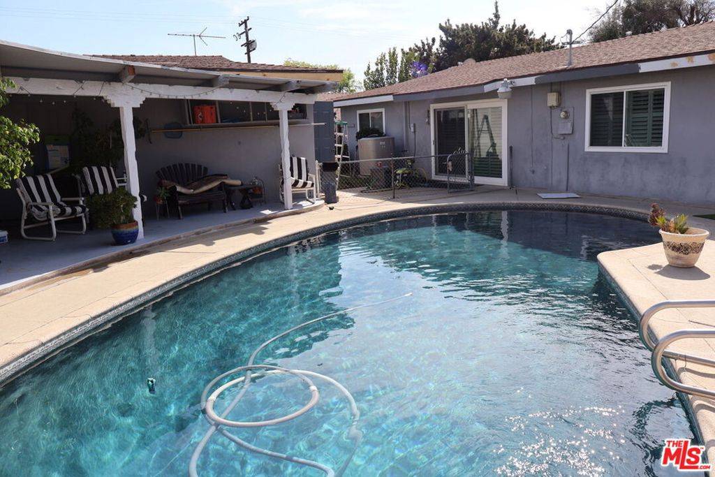 Pomona, CA 91767,2918 Gladstone ST