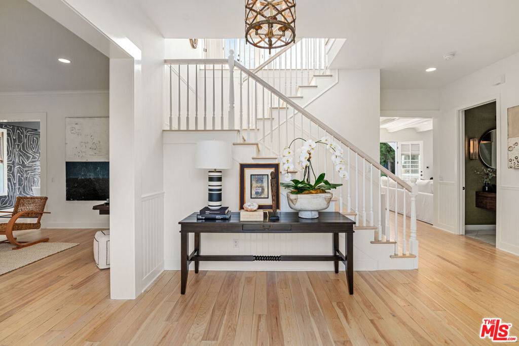 Malibu, CA 90265,28870 Hampton PL