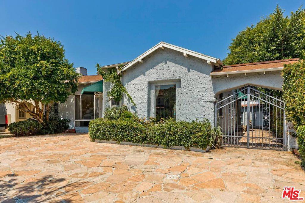 Beverly Hills, CA 90211,217 S Le Doux RD