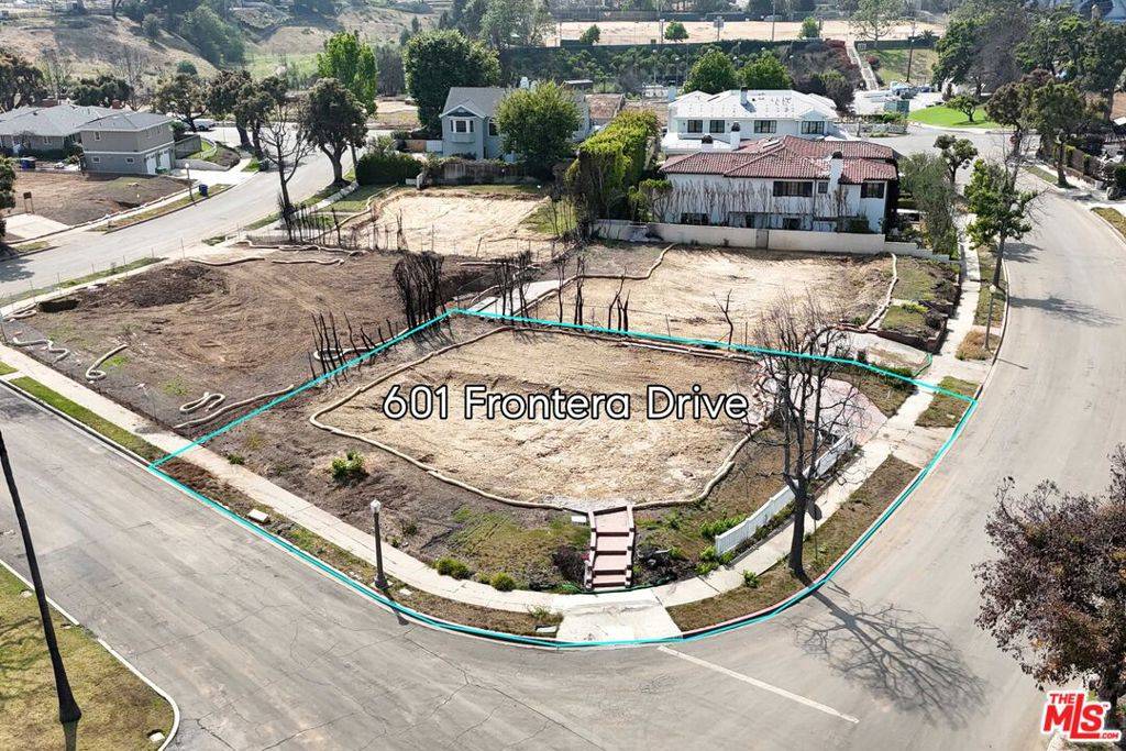 Pacific Palisades, CA 90272,601 Frontera DR