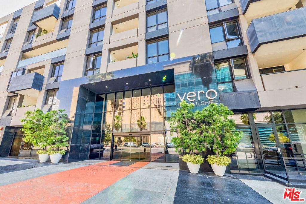 Los Angeles, CA 90017,1234 Wilshire BLVD #306