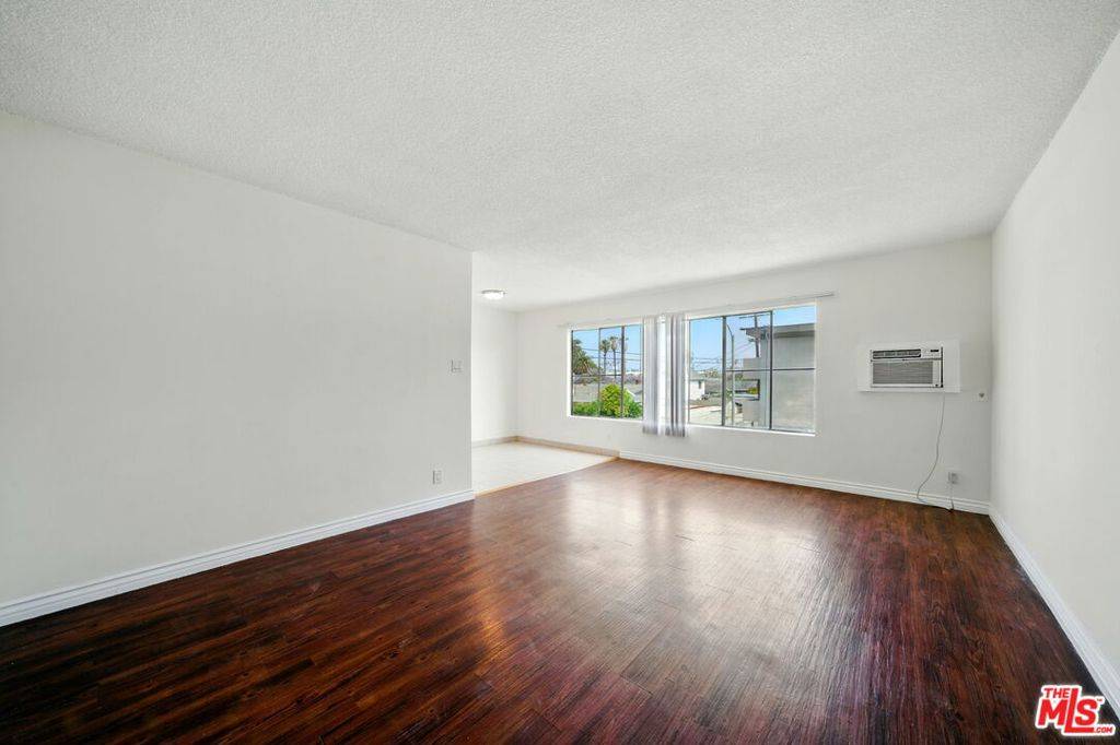Los Angeles, CA 90004,4100 W 1st ST #203