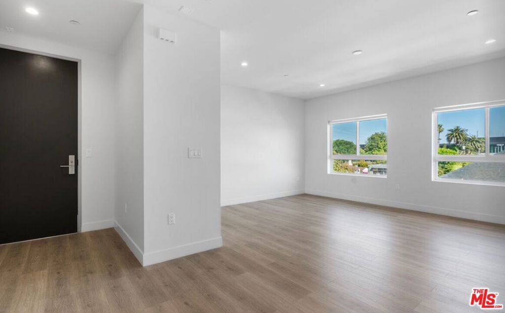 Los Angeles, CA 90064,2336 Westwood BLVD #318