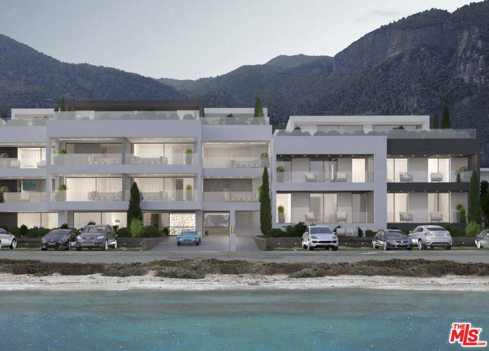 35008,1 KAMENA VOURLA, GREECE