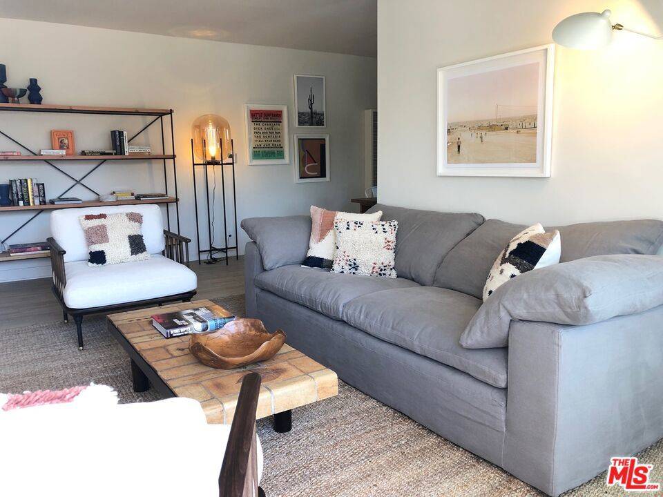 Malibu, CA 90265,22357 Pacific Coast HWY