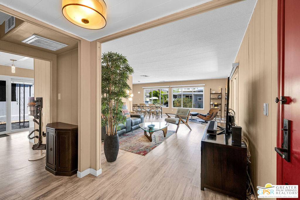 Palm Springs, CA 92264,252 Suez ST