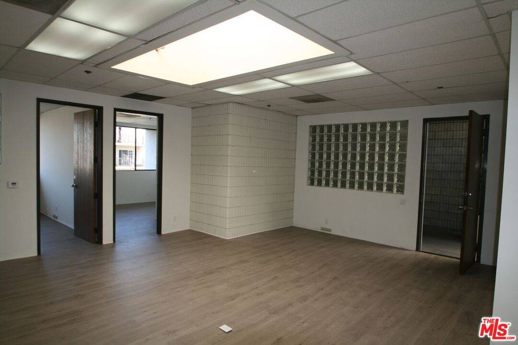 Santa Monica, CA 90401,1431 7th ST #301