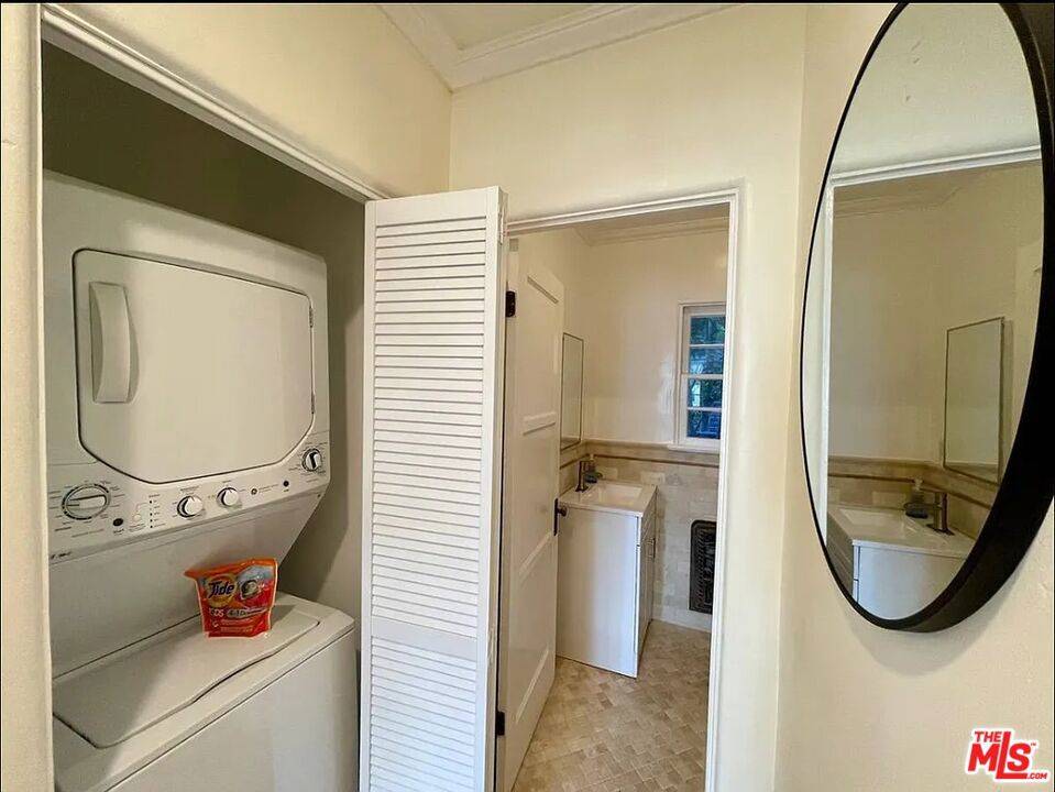 Santa Monica, CA 90403,1134 Chelsea AVE #A