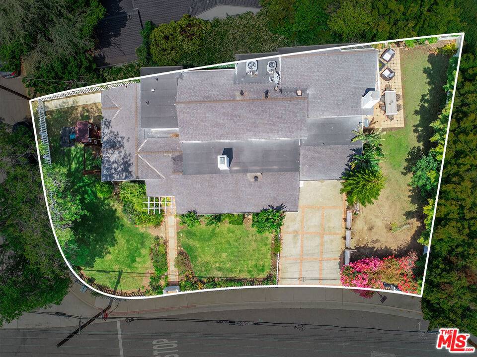 Pacific Palisades, CA 90272,17001 Bollinger DR
