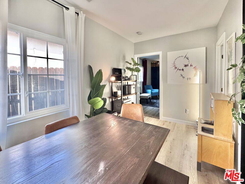 Glendale, CA 91205,1111 E Elk AVE