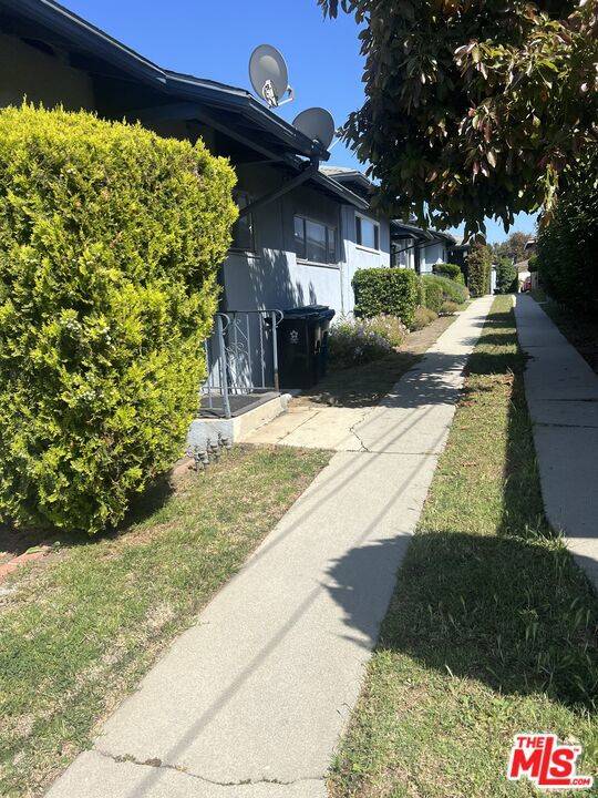 Inglewood, CA 90302,714 Cory DR #3