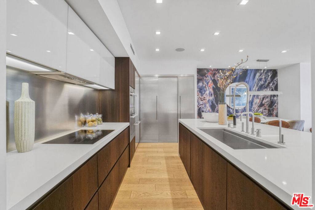 Santa Monica, CA 90402,515 Ocean AVE #706S