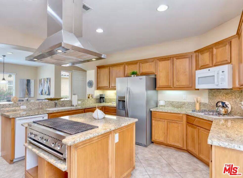 Indio, CA 92201,82104 Hopkins DR
