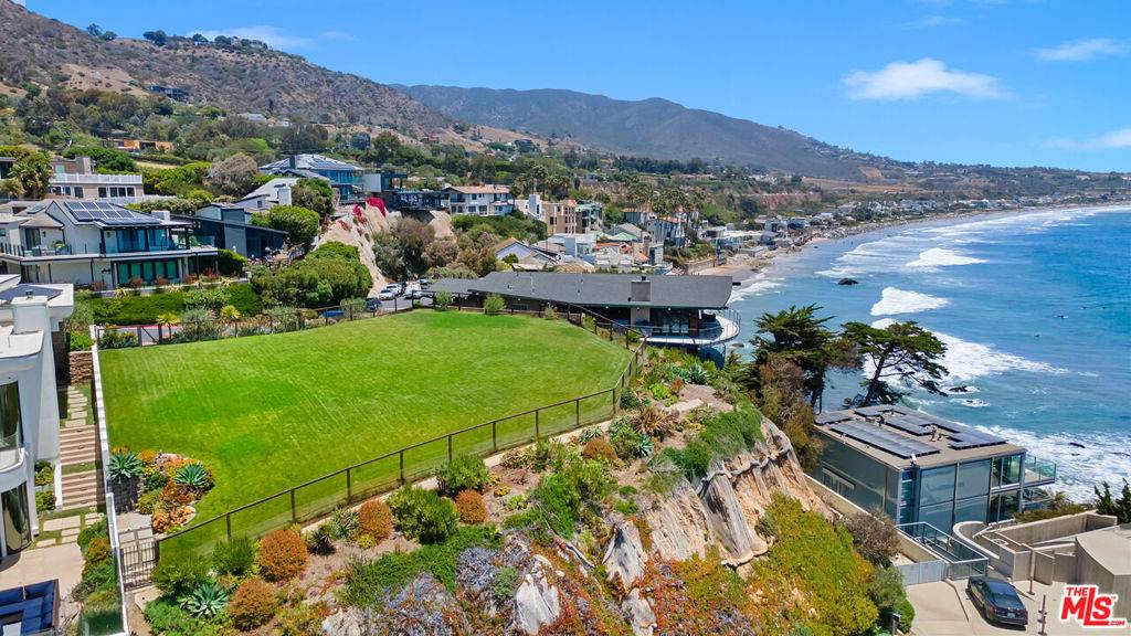 Malibu, CA 90265,31540 Victoria Point RD