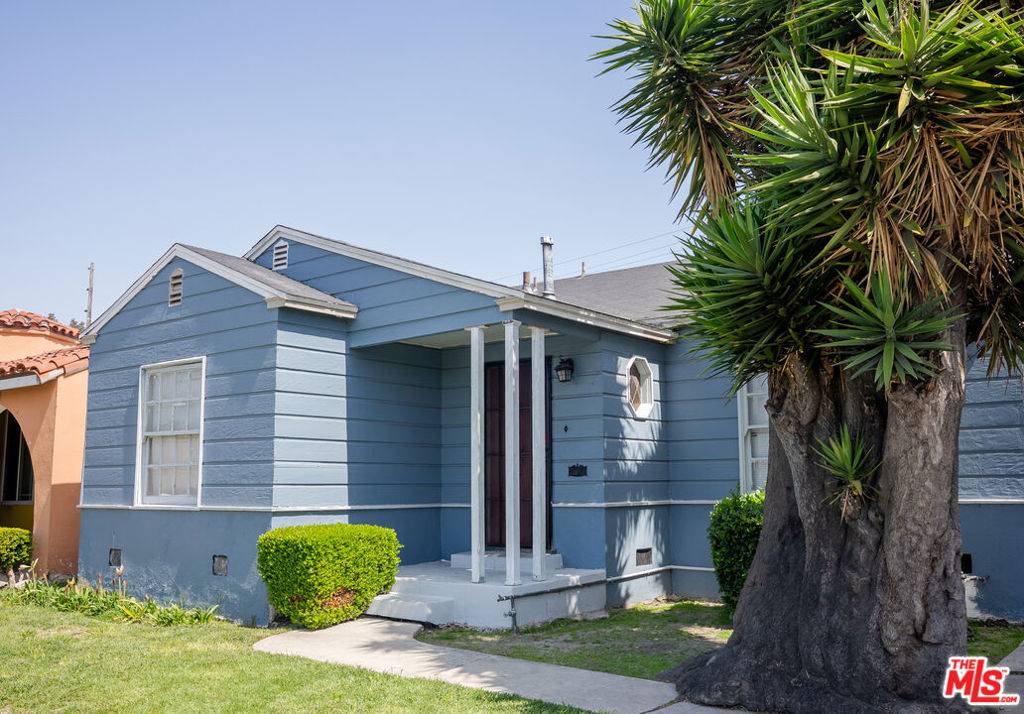 Los Angeles, CA 90034,1916 Chariton ST