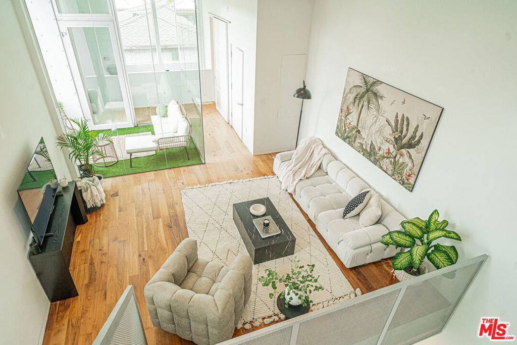 West Hollywood, CA 90046,1140 N Formosa AVE #1