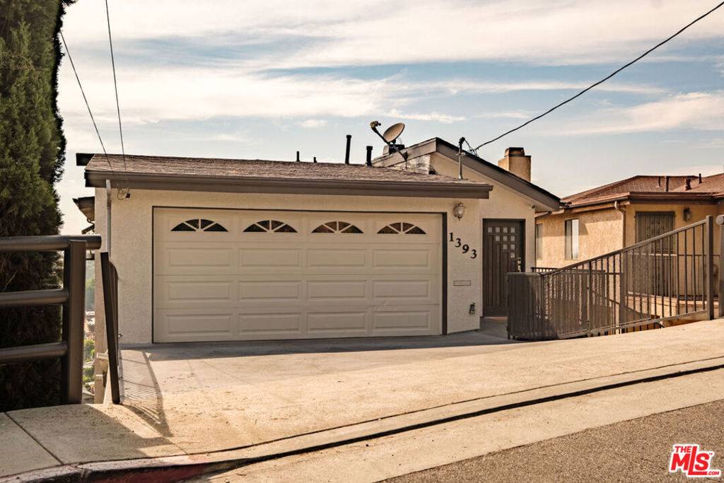 Los Angeles, CA 90042,1393 N Avenue 57