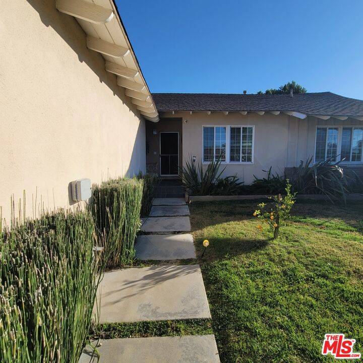 Northridge, CA 91324,19030 Community ST