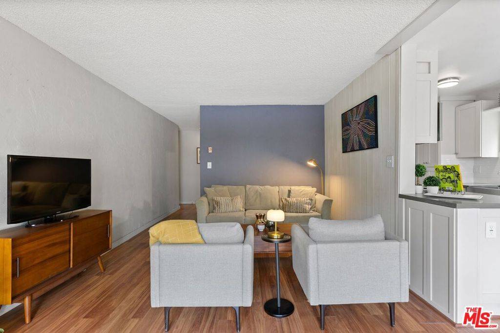 Los Angeles, CA 90025,1831 Prosser AVE #205
