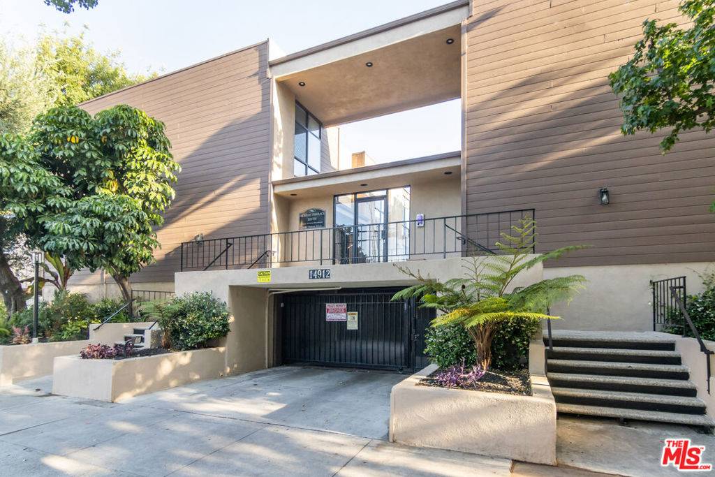Sherman Oaks, CA 91403,14912 Dickens ST #1