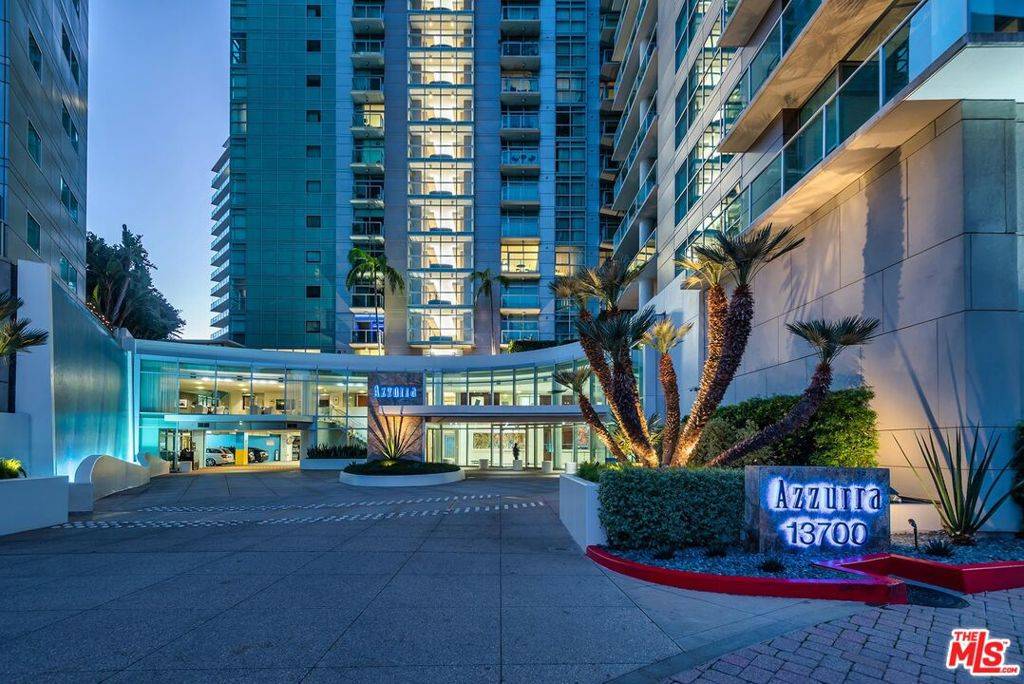 Marina Del Rey, CA 90292,13700 Marina Pointe DR #1627
