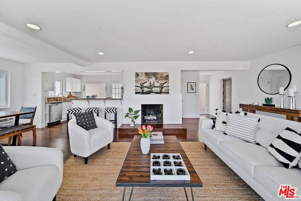 Studio City, CA 91604,11689 Picturesque DR