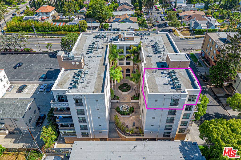 Los Angeles, CA 90020,311 S Gramercy PL #606