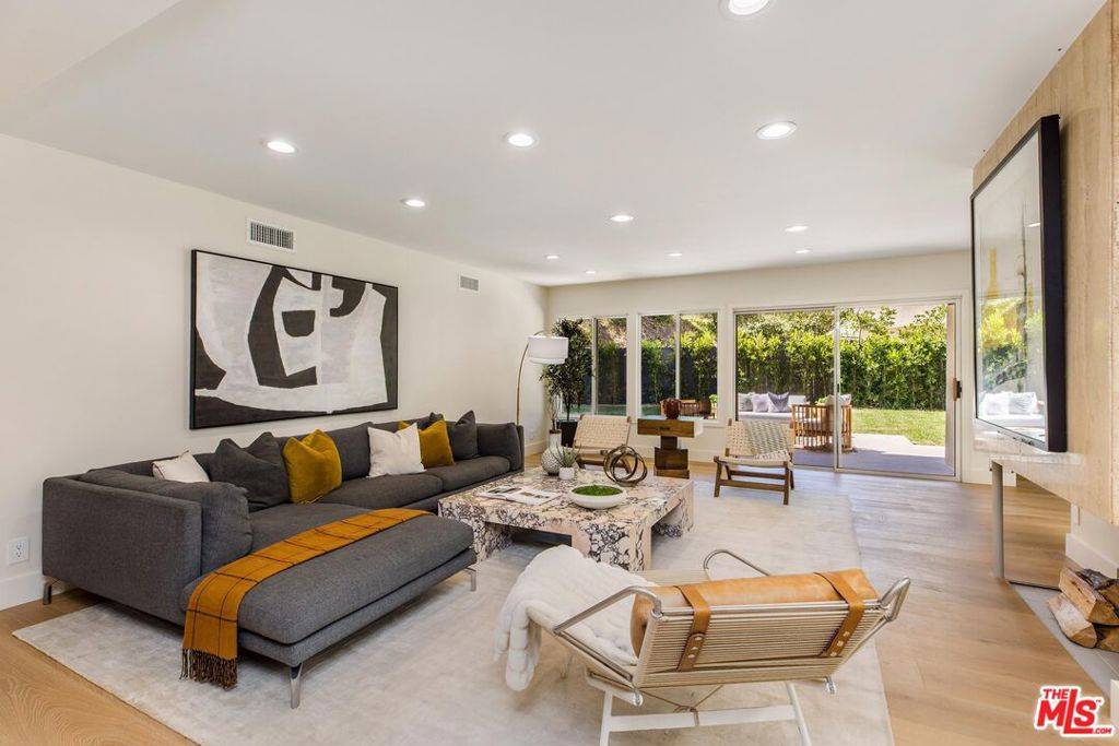 Studio City, CA 91604,11518 Dona Dorotea DR