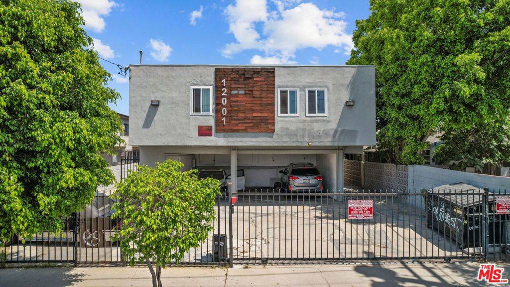 North Hollywood, CA 91605,12001 Valerio ST
