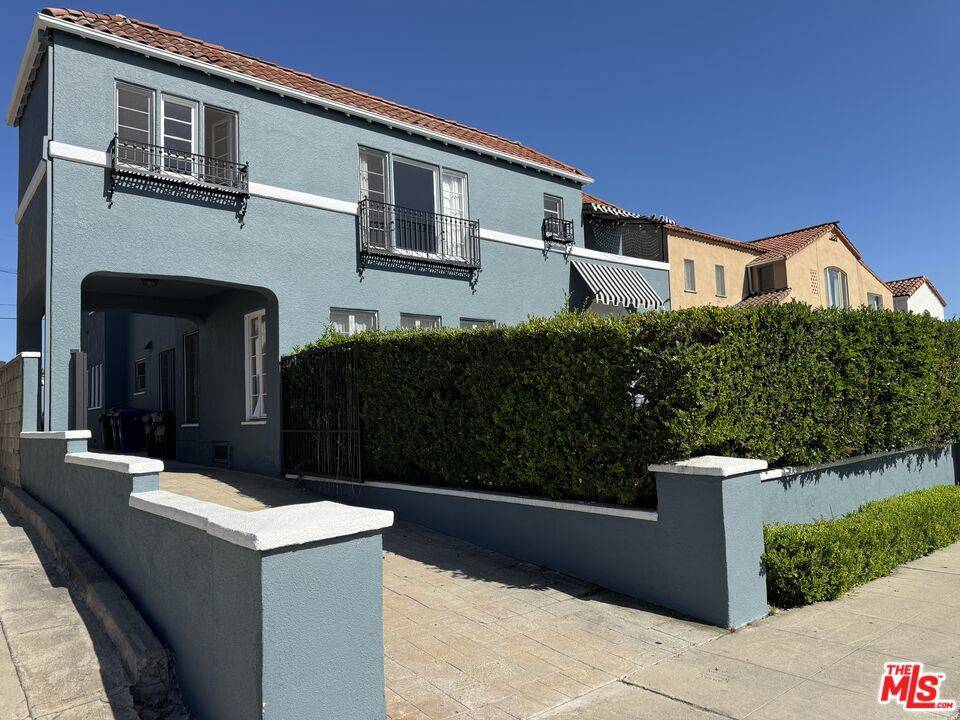Los Angeles, CA 90036,848 S Curson AVE #848