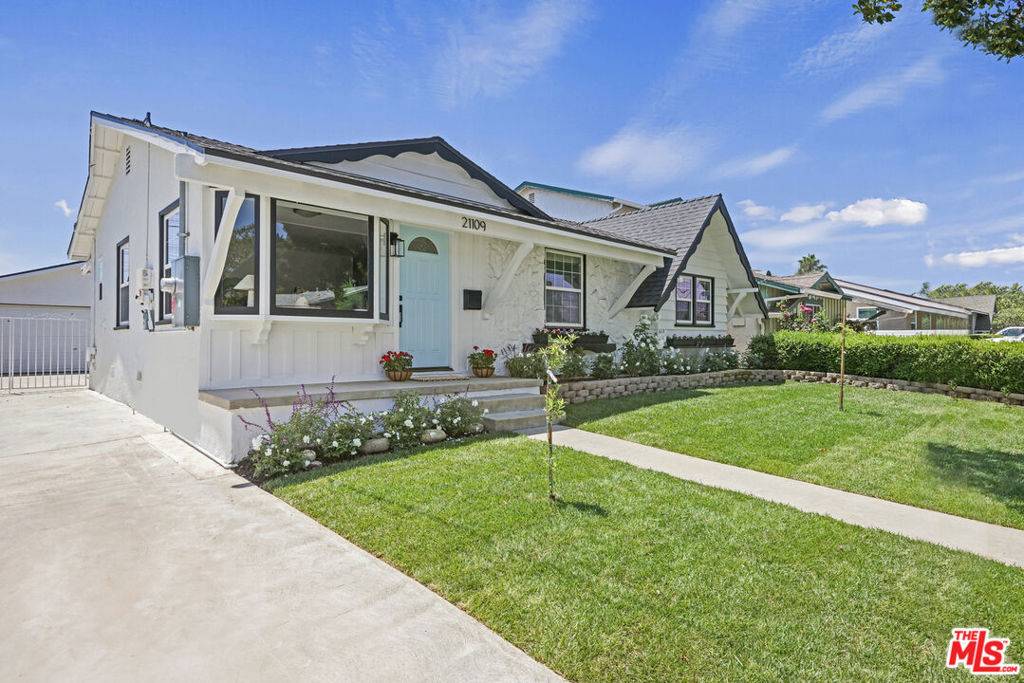 Lakewood, CA 90715,21109 Longworth AVE