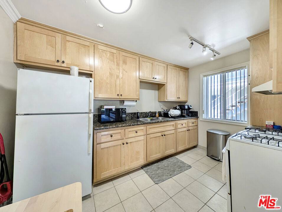 Santa Monica, CA 90405,440 Raymond AVE #1