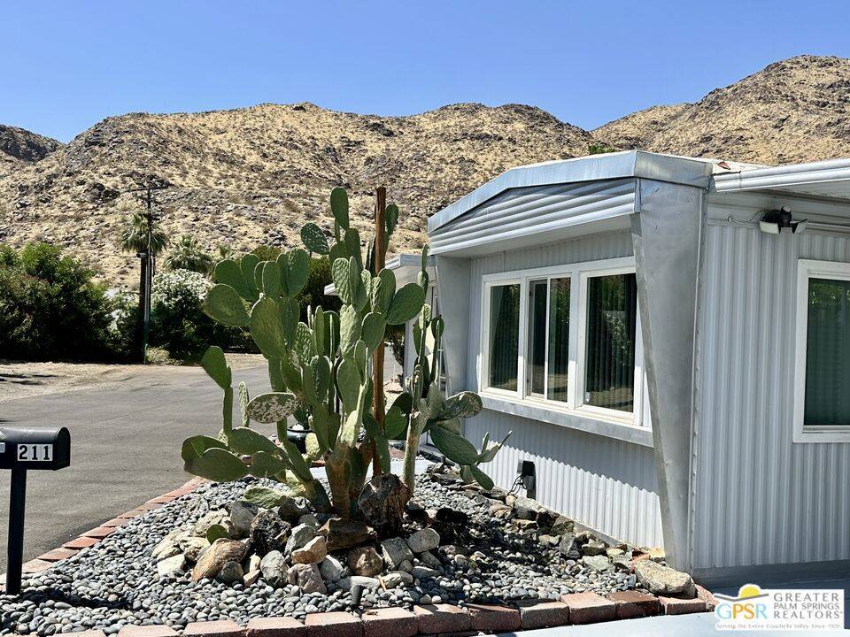Palm Springs, CA 92264,211 Newport