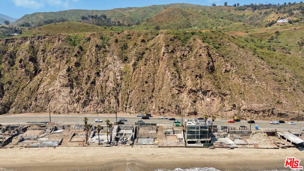 Malibu, CA 90265,20866 Pacific Coast HWY