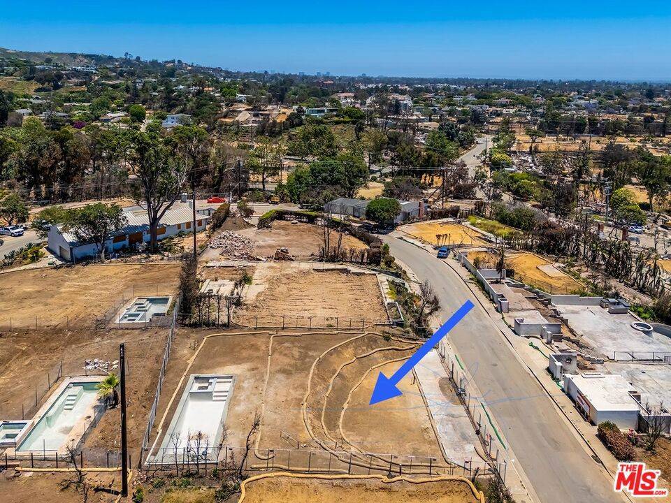 Pacific Palisades, CA 90272,16529 Chattanooga PL