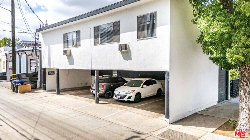 Glendale, CA 91202,5940 San Fernando RD