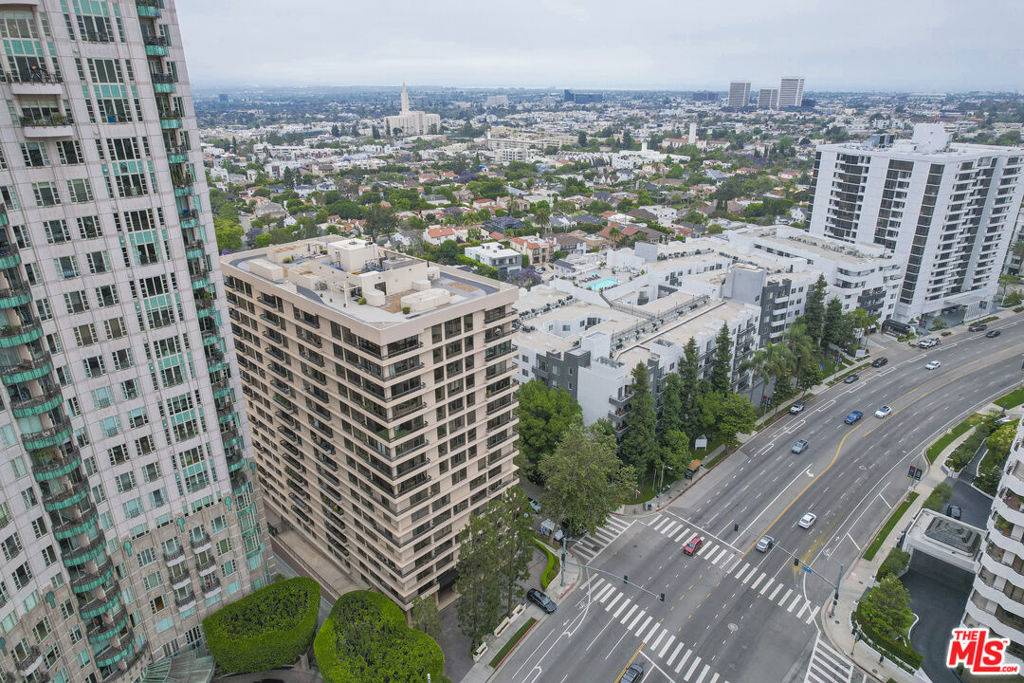 Los Angeles, CA 90024,10590 Wilshire BLVD #1403