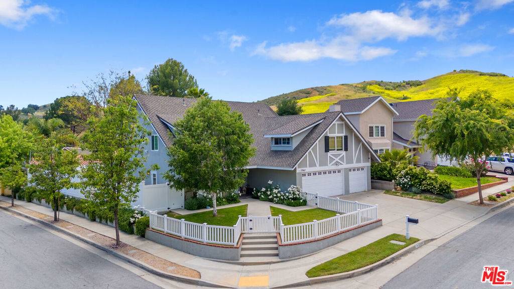 Calabasas, CA 91301,27062 Helmond DR