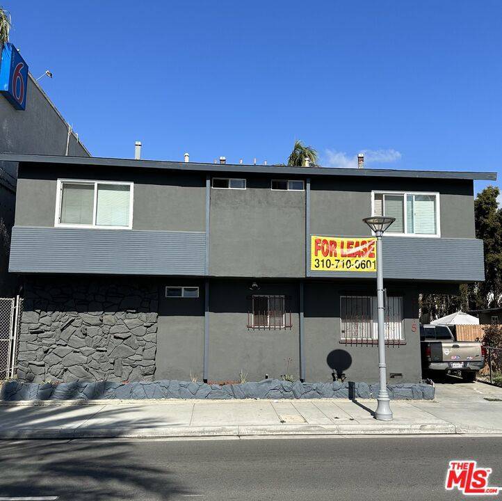 Inglewood, CA 90304,4115 W Century BLVD #9